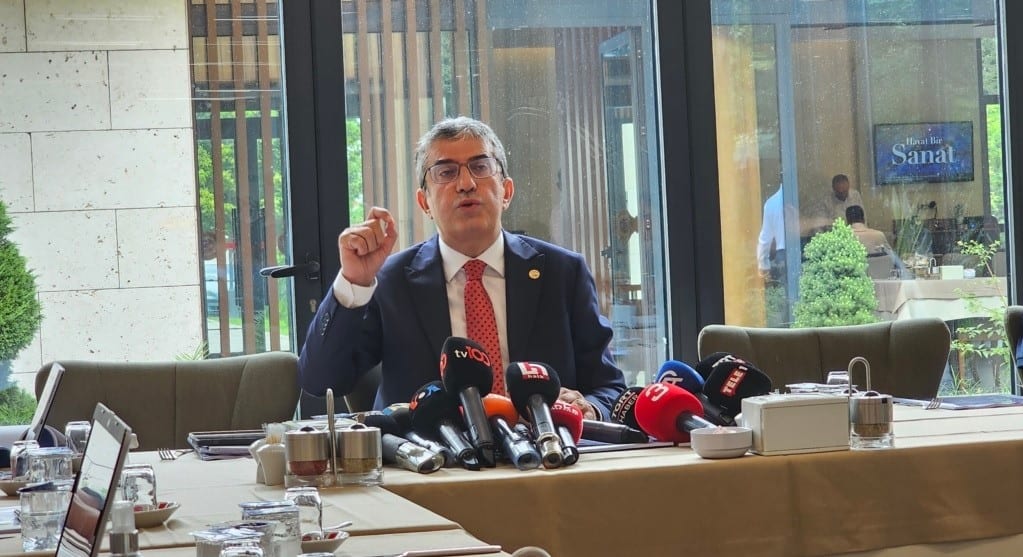 Yeni Parti: 200'ün üzerinde belediye başkanı katılım için istifa etti